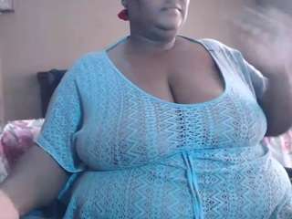MATUREBUSSTY live cam preview