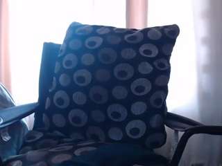 MATUREBUSSTY live cam preview