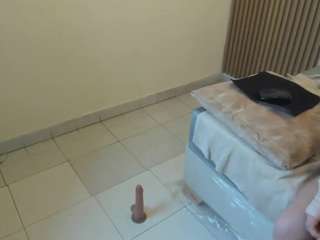 BlueAura69 live webcam show