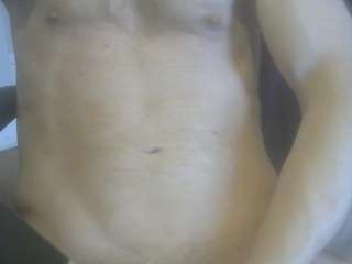 cutemuscledanaconda's live room
