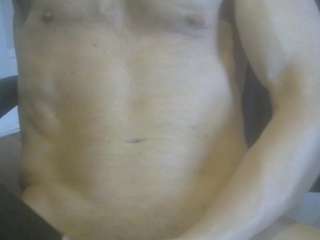 cutemuscledanaconda's live room