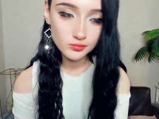 DinorahHirsh live webcam show