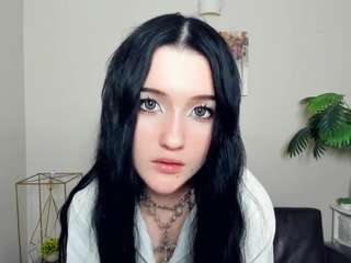 DinorahHirsh live webcam show
