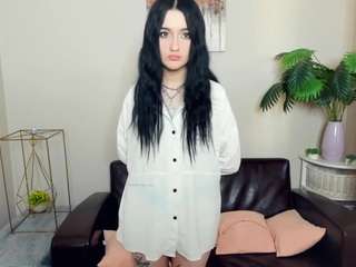 DinorahHirsh live webcam show