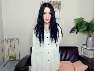 DinorahHirsh live webcam show