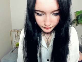 DinorahHirsh live webcam show
