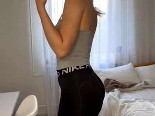 FreedaMimozo live webcam show