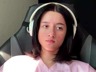 josphinebaney Live Webcam on CamSoda
