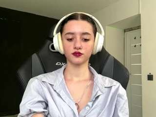 JosphineBaney live webcam show