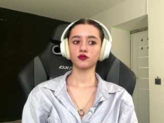 JosphineBaney live webcam show