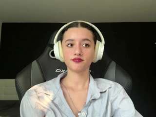 JosphineBaney live webcam show