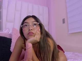 luciana-19 live profile
