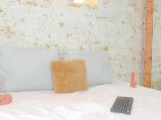 Payton-Oliver live webcam show