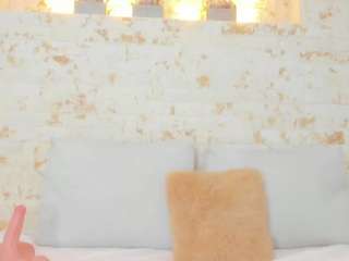 Payton-Oliver live webcam show