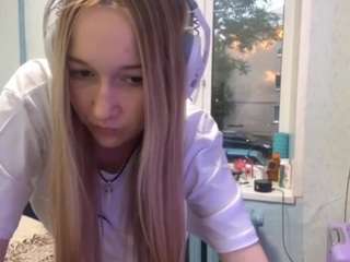 Live webcam model ramonamarzano on Soda Cams