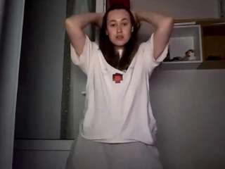TrangShoener live cam — ass, no drinking, striptease