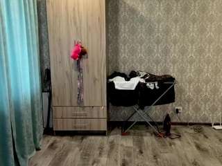 zeniaarguello live webcam show