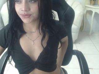 Live cam show with Babi-S