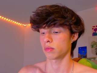boysincam live webcam show