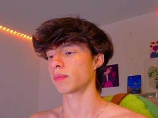 boysincam live webcam show