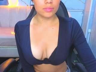 SWEETCHARLOTT live webcam show