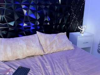 MelodyPrice live webcam show