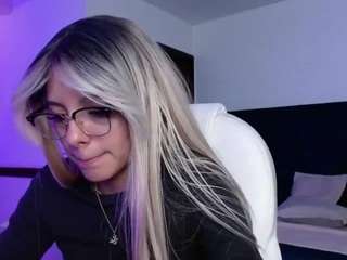 Peyton-gh1 live webcam show