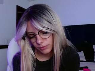 Peyton-gh1 live webcam show