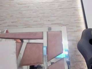 Cristine-Colins live webcam show