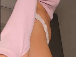 joannielarke live webcam show