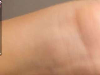 joannielarke live webcam show