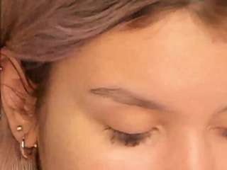 JoannieLarke live webcam show