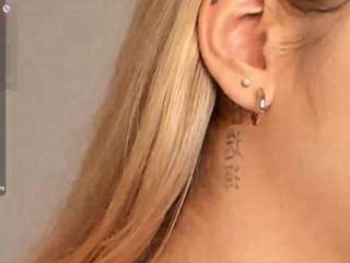 joannielarke Live Webcam on CamSoda