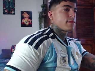 maxstron111 Sex Cam Show