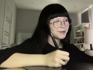 MoiraBalderree live webcam show