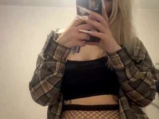 ReneeDinuzzo live cam — average, moaning, tittyfuck
