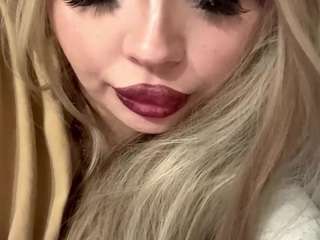 reneedinuzzo live webcam show