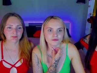 succescheriesss's live room