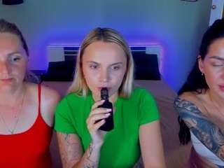 succescheriesss's live room