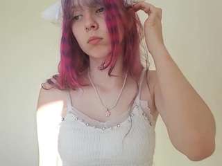 Revalaflin's cam show statistics and live stream