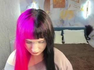 Ekimmj-age live webcam show