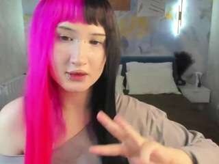 Ekimmj-age live webcam show