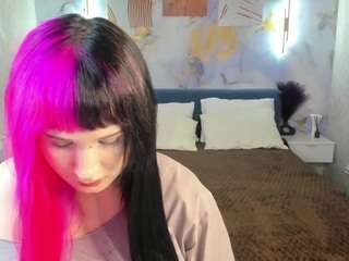 Ekimmj-age live webcam show