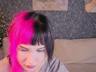 Ekimmj-age live webcam show