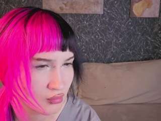 Ekimmj-age live webcam show