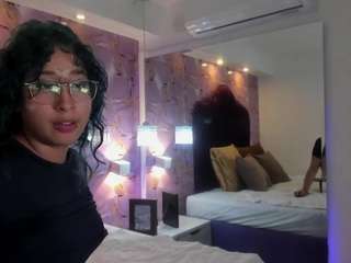 laritlov Sex Cam Show