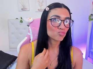 MissDangerously live cam preview