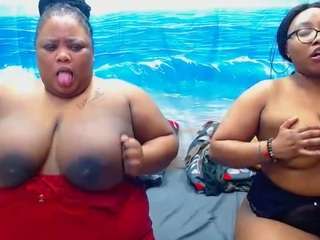 NAUGHTYPEARLXXX
