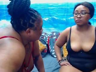 NAUGHTYPEARLXXX live cam preview