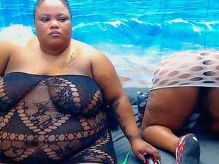 NAUGHTYPEARLXXX live cam preview